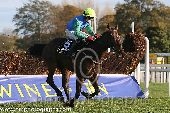 05th F Finea ( 5 , blue, green sleeves, yellow cap ) and L.P. Dempsey - Trainer : R. K. Watson - Owner : Blessingndisguise Partnership
