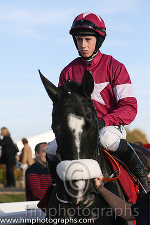 01st Don Cossack (GER) ( 1 , maroon, white hoop ) and B.J. Cooper - Trainer : Gordon Elliott - Owner : Gigginstown House Stud