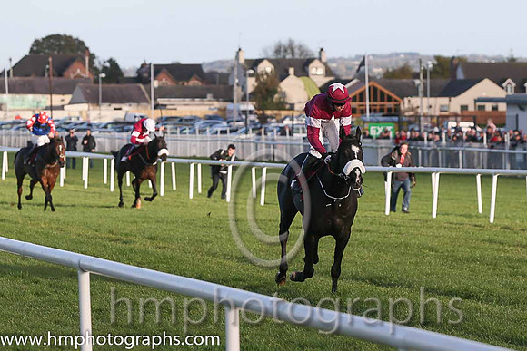 01st Don Cossack (GER) ( 1 , maroon, white hoop ) and B.J. Cooper - Trainer : Gordon Elliott - Owner : Gigginstown House Stud