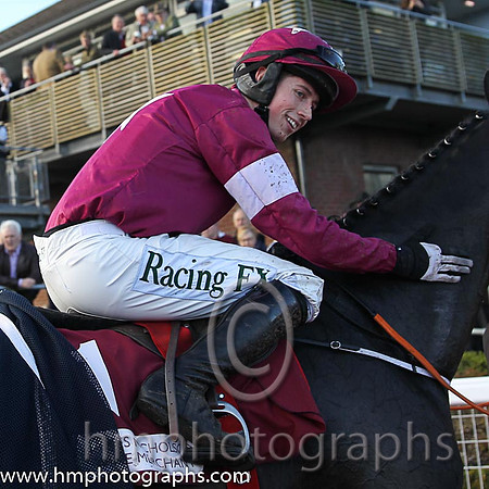 01st Don Cossack (GER) ( 1 , maroon, white hoop ) and B.J. Cooper - Trainer : Gordon Elliott - Owner : Gigginstown House Stud