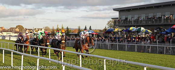 08th Paper Lantern ( 4 , green, blue sash ) and J.C. Barry (5) - Trainer : Karl Thornton - Owner : Slainte To John Syndicate