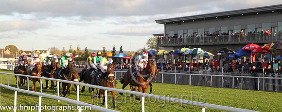 09th The Brandy Man ( 5 , light blue, maroon star ) and B. O'Neill (3) - Trainer : D.M. Christie - Owner : Samuel John Hegarty