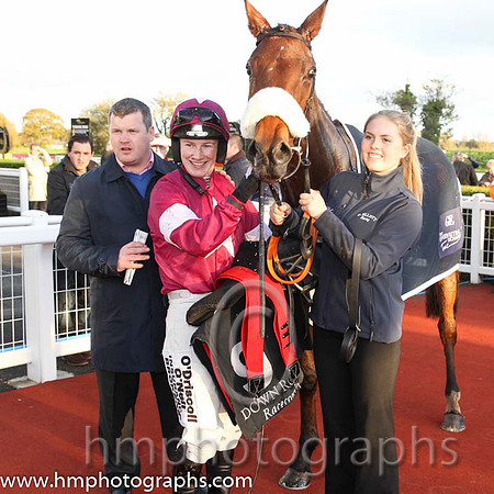 01st Death Duty ( 9 , maroon, white hoop ) and N. Carberry - Trainer : Gordon Elliott - Owner : Gigginstown House Stud