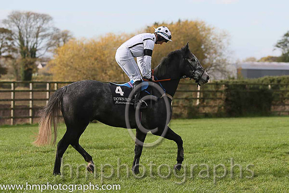 04th Slopestyle ( 4 , white ) and M.J. Bolger - Trainer : John C. McConnell - Owner : J. Scully