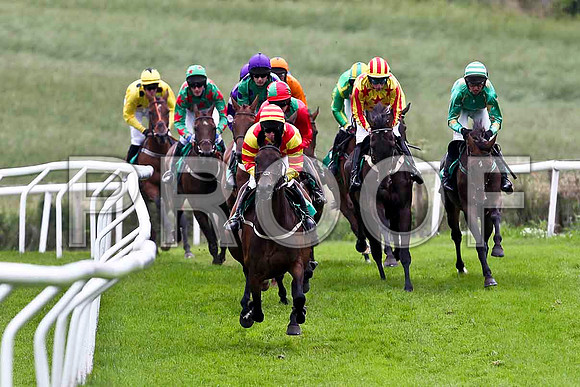 Tear Drops in the lead, finished 4th, Jockey Mr J P McKeown, Winner Stigh Collain 3rd from right partially hidden green yellow seams , Jockey Miss N Carberry - FT8E1775-e
