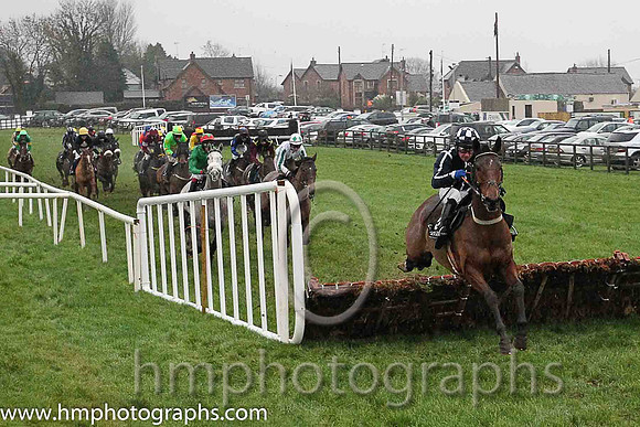 07th Ardview Boy  Stephen Gray (5, dark blue, white seams) , Trainer Anthony Mulholland, Owner D J McCormack