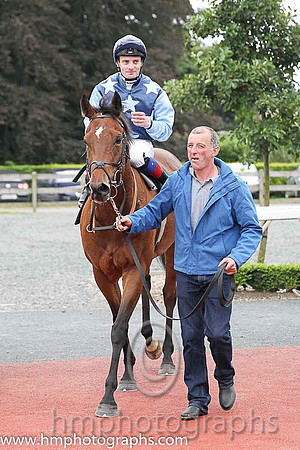 01st Downforce ( 2 , dark blue, light blue stars ) and D.P. McDonogh - Trainer : W. McCreery - Owner : Mrs A.M. Burns