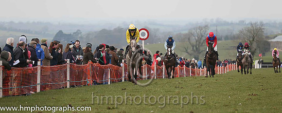 01st SIXTEEN AGAIN and M J O'Hare ( 13 , YELLOW,black chevron; yellow, plain sleeves; white  yellow check cap ) Trainer: B.P. Galvin,, Owner : Noreen Galvin