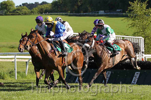 01 Miranour & J S McGarvey - winner (9, white, emerald green sleeves) - FT8E5913-Edit-42