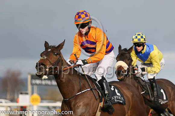 01 Angus Milan ( 2 , orange and purple chevrons ) and S.P. Kelly (7) - Trainer : Noel C. Kelly - Owner : Victor McCrea