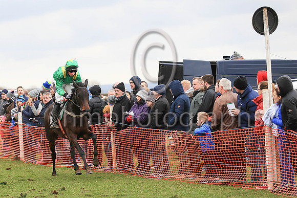 01st LOUGH DERG ROSE and J J Codd ( 11 , EMERALD GREEN,yellow epaulettes; emerald green sleeves; emerald green cap,yellow star ) Trainer: Denis Paul Murphy,, Owner : Coffey, P.G.