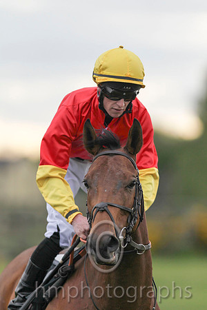 01 Judies Child & S B Kelly - winner (4, Red,yellow halved sleeves) - FT8E5335-2
