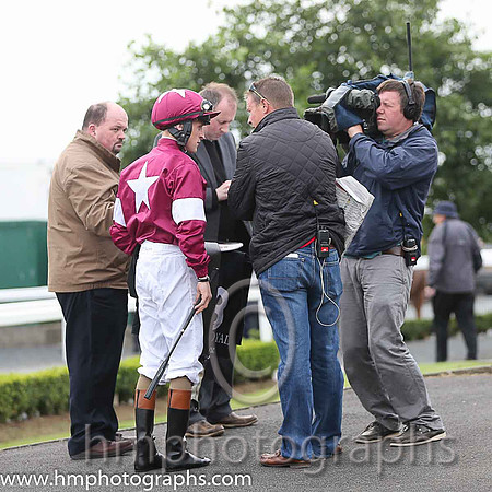 01st Flirt ( 3 , maroon, white star ) and G.P. Halpin (5) - Trainer : David Wachman - Owner : Gigginstown House Stud