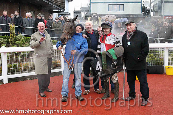 01st Marito (GER) ( 4 , white and red qtrd ) and N. McParlan (5) - Trainer : C.A.McBratney - Owner : James Marley
