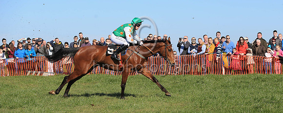 01st SOME MAN and R James ( 9 , EMERALD GREEN,orange spots; white sleeves,orange spots; emerald green cap ) Trainer: Donnchadh Doyle,, Owner : Syndicate Monbeg