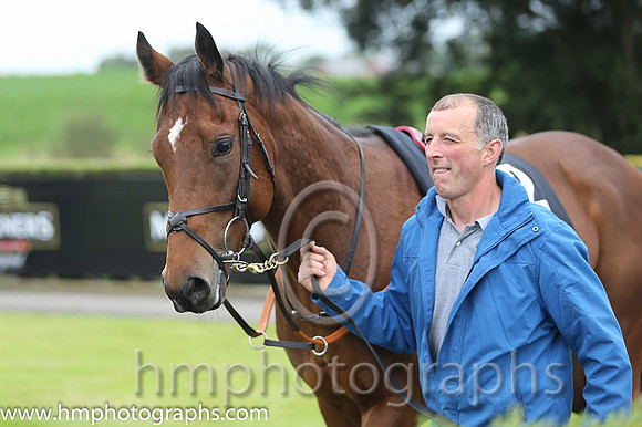 01st Downforce ( 2 , dark blue, light blue stars ) and D.P. McDonogh - Trainer : W. McCreery - Owner : Mrs A.M. Burns