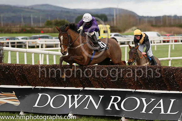 07 Hurricane Ivan ( 10 , purple, white cap ) and N.P. Madden - Trainer : S.Wilson - Owner : Stuart Thompson