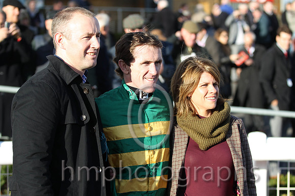 01 - AP McCoy and fans at the WKD Hurdle at Down Royal - FT8E0086-2