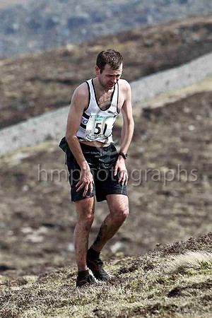 Dale Foster - Otley AC - 83rd in 2.59.24 - FT8E1648-e