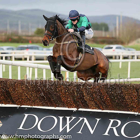 02 Dr Moloney ( 1 , dark blue and emerald green ) and G.N. Fox - Trainer : S.R.B. Crawford - Owner : G Ramsey