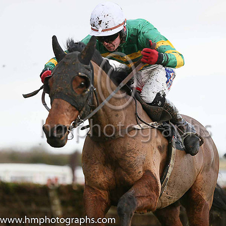 02 Dragon Khan ( 4 , emerald green and orange hooped ) and Donagh Meyler (5) - Trainer : C.Roche - Owner : John P. McManus