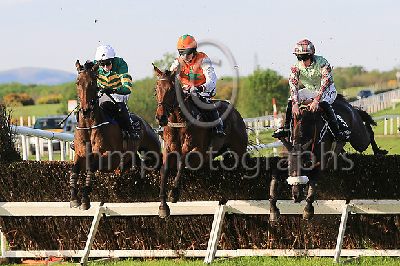 01st Snugsborough Benny and D F O?Regan ( 6 , orange, green star ) Trainer - L P Cusack , Owner - Raymond Loughnane