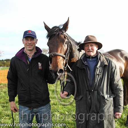 01st BILLY BILLY and B G Crawford ( 2 , BLACK; black,red spots sleeves; black  red hooped cap ) Trainer: S.R.B. Crawford,, Owner : W. Andrew Cromie