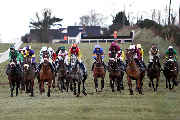 Dundrum (Centre Blue with orange hoops) Winner , Jockey B J Geraghty - FT8E9942-e