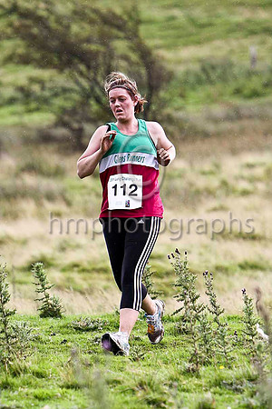 Karen McKeegan , 189th overall, 23rd woman in 56.49 - Glens Runners - FT8E3602-e