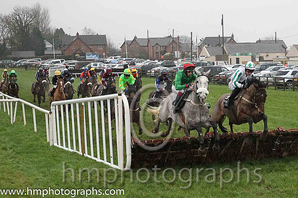 10th Big Vincey ( 7 , light green, red cap ) and P.A. Gallagher (5) - Trainer : Eoin Gerard Barry - Owner : N.Coburn