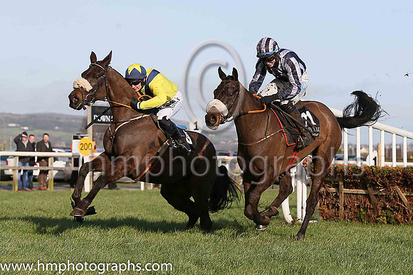 02 Stowaway Shark ( 9 , yellow, blue sash ) and A.P. Heskin - Trainer : John Joseph Hanlon - Owner : Barry Connell