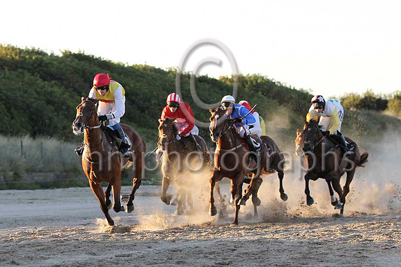 01 USA & Ms N Carberry - winner (9, white, emerald green stars) - FT8E1141-44