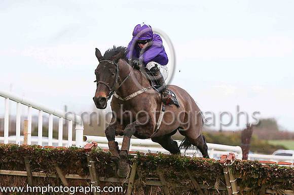 07 Ranjaan (FR) ( 2 , purple ) and N.P. Madden - Trainer : S.Wilson - Owner : UTR Racing Syndicate