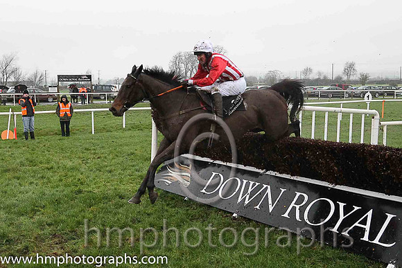 06th Anseanachai Cliste ( 2 , red and white stripes ) and M. McConville (7) - Trainer : Stephen McConville - Owner : Michael McConville
