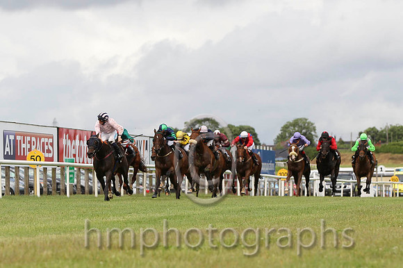 01 Sir Ector & C D Hayes - winner (7, pink, dark blue and pink striped cap) - CU2D8035-Edit-38
