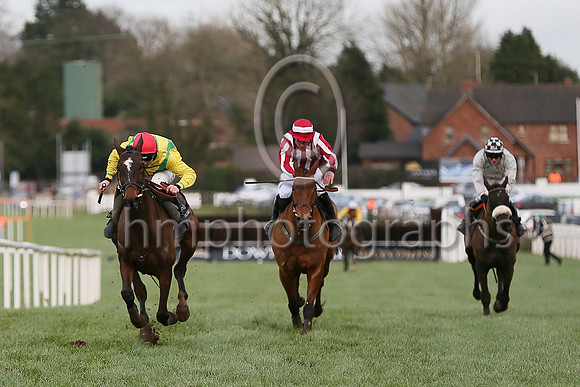 01 Venitien De Mai (FR) ( 7 , emerald green ) and J.J. Codd - Trainer : J.T.R.Dreaper - Owner : Ann  Alan Potts Partnership