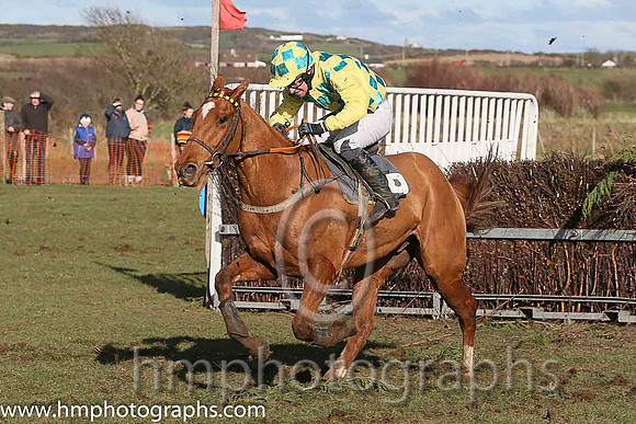 02nd PINCH OF GINGER and N McParlan ( 19 , YELLOW  EMERALD GREEN CHECK; yellow sleeves; yellow  emerald green check cap ) Trainer: Norman Geraghty,, Owner : Norman Geraghty