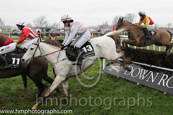 14th PU Onzo Mor ( 13 , pink, white sleeves ) and A. O'Sullivan (7) - Trainer : Mrs Holly McGahan - Owner : Mrs Holly McGahan