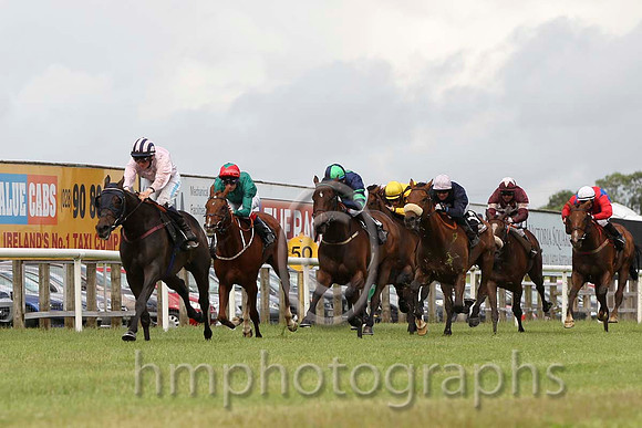 01 Sir Ector & C D Hayes - winner (7, pink, dark blue and pink striped cap) - CU2D8037-2