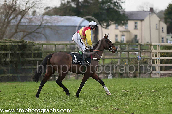 04 Davyroy ( 1 , red, yellow sash ) and A.P. Heskin - Trainer : C.A.McBratney - Owner : Mrs David McBratney