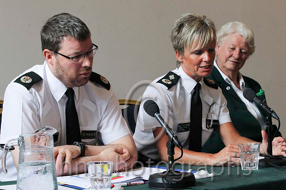 Alistair Finlay, PSNI Assistant Chief Constable, Judith Gillespie, 2013 WPFG Chair &  Mary Peters, 2013 WPFG Patron - CU2D8306-43