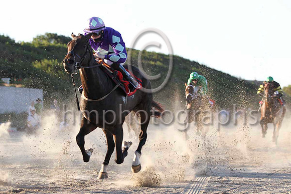 05 Drinmoy Lad & W J Lee - 5th (3, purple, light grey triple diamond) - FT8E1028-31