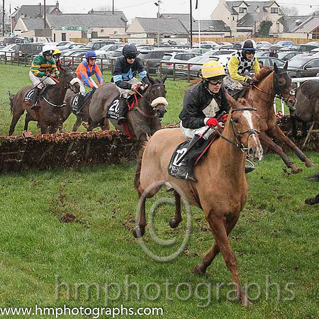 04th OnTopofTheworld  Robbie Colgan (12, black, beige diamond). Trainer: A L T Moore, Owner: Planets in Orbit Syndicate