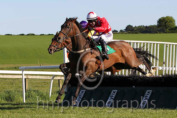 05 Udo's Choice & B T O'Connell - 5th (8, red, light blue stars) - FT8E6087-58