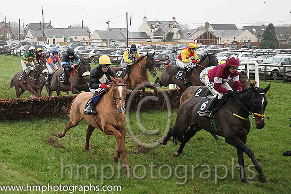 04th OnTopofTheworld  Robbie Colgan (12, black, beige diamond). Trainer: A L T Moore, Owner: Planets in Orbit Syndicate