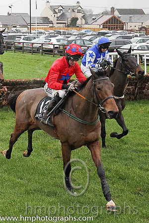 01st Westend Star ( 13 , dark blue and yellow qtrd ) and J.W. Kennedy (5) - Trainer : Gordon Elliott - Owner : Paul  Clare Rooney Partnership