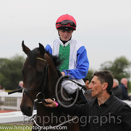 09th Varrane ( 5 , white, emerald green panel ) and Caroline Murtagh (7) - Trainer : J.P. Murtagh - Owner : Oaktree Racing Club