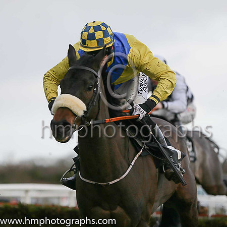 03 First Post ( 1 , yellow and royal blue diabolo ) and Shane Shortall (5) - Trainer : Adrian McGuinness - Owner : Joseph E. Keeling