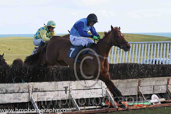 01st KILINAKIN and B G Crawford ( 7 , LIGHT BLUE  DARK BLUE HOOPS; dark blue sleeves; dark blue cap ) Trainer: S.R.B. Crawford,, Owner : David Mitchell