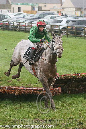 10th Big Vincey ( 7 , light green, red cap ) and P.A. Gallagher (5) - Trainer : Eoin Gerard Barry - Owner : N.Coburn
